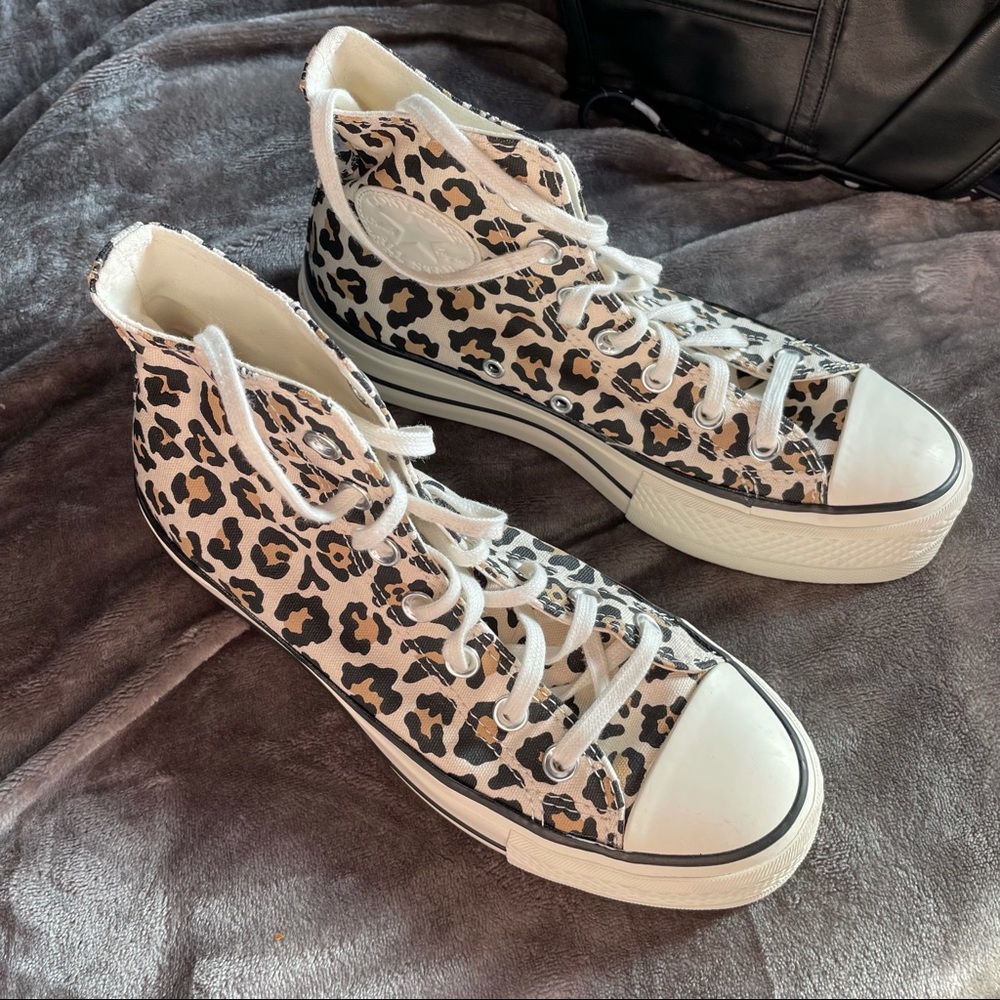 Converse leopard platform 6.5
